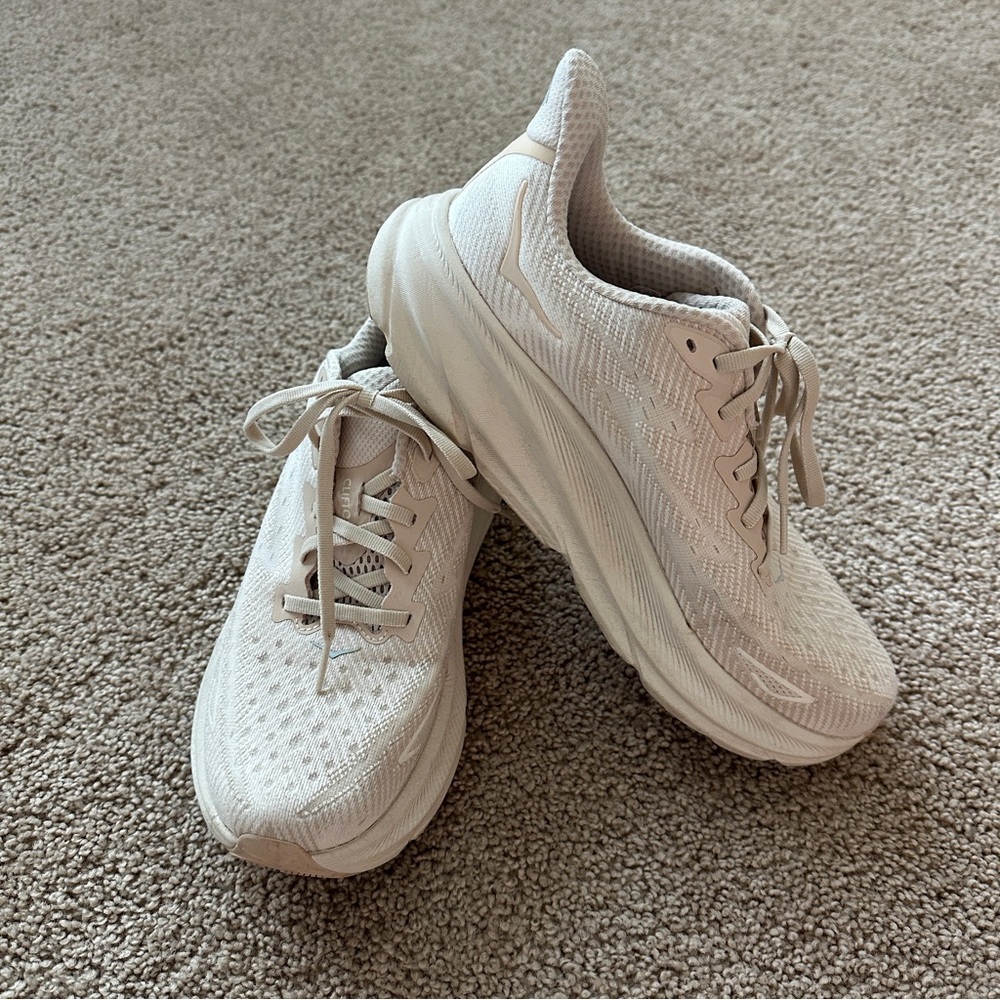 Hoka Clifton 9 Running Sneakers - Cream/Beige